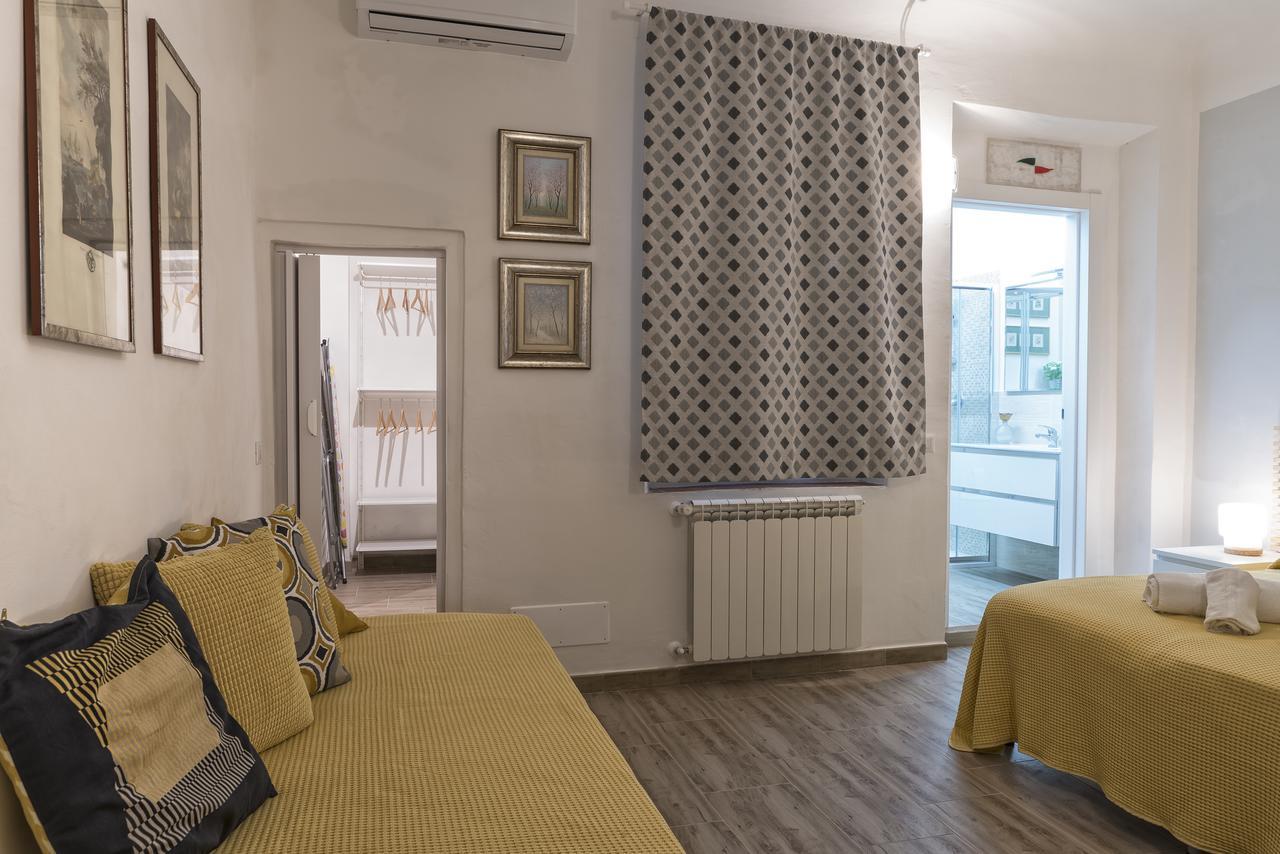 Lejlighed i Historisk Centrum på 60 m². Soveværelser: 1. Private badeværelser: 2. Firenze Eksteriør billede